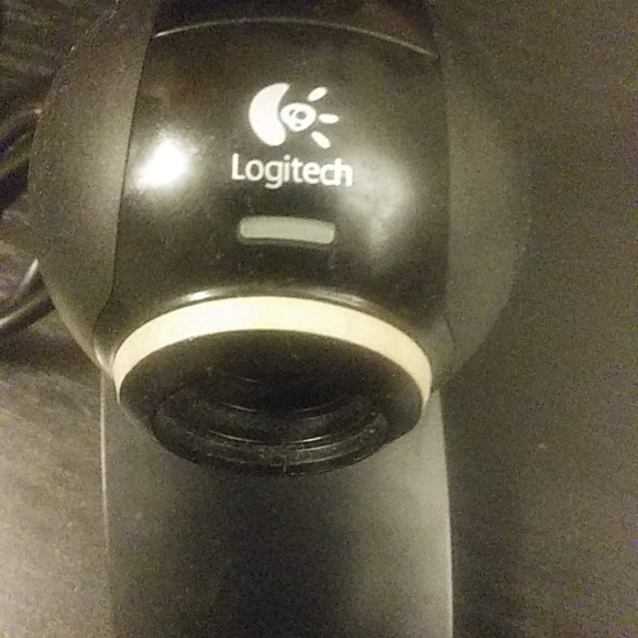 LOGITECH Camera - Picture 2 of 3